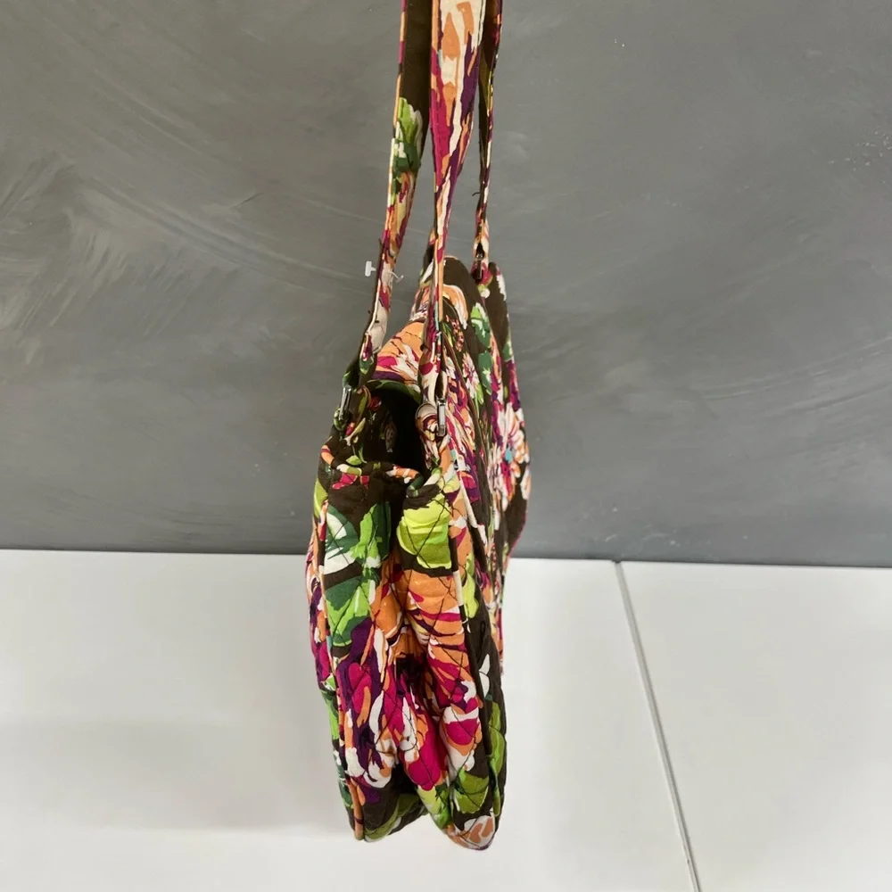 Floral Quilted Shoulder Bag - Picture 2 of 6